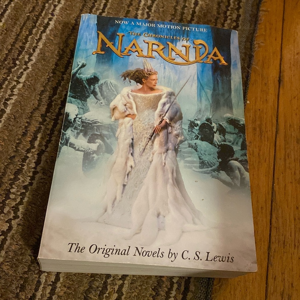 The Chronicles Of Narnia complete original novels by C.S Lewis 7 in 1 stories